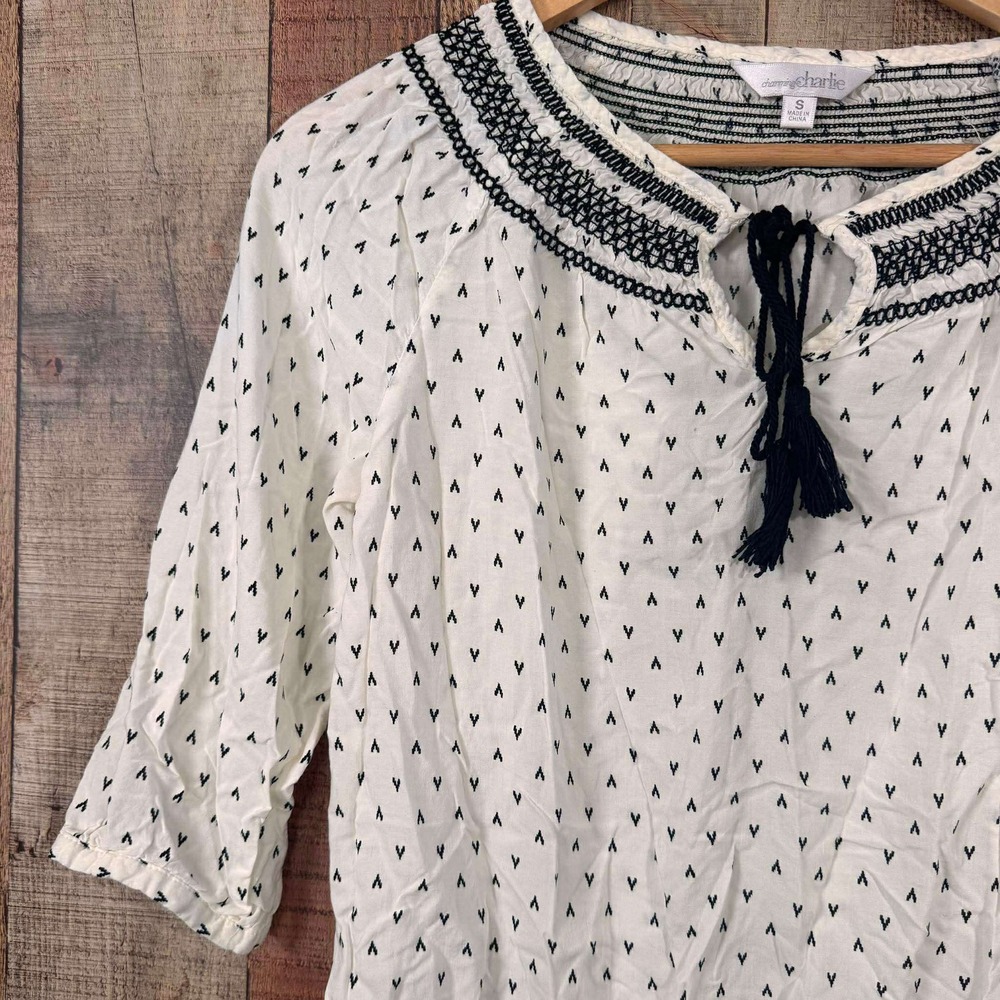 Charming Charlie Womens Small Peasant Boho Top White Black Heart Tassel Small - Picture 2 of 5
